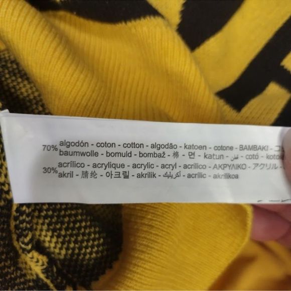 NWOT ZARA LETTER JACQUARD SWEATER SIZE Medium Yellow - Picture 4 of 6